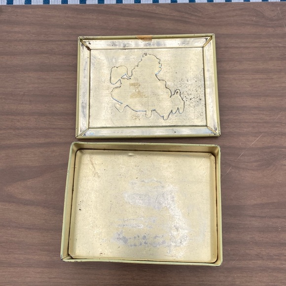 1946 Vintage Mary Had a Little Lamb Tin Box. Made in England. Nursery Rhymes - Picture 10 of 13